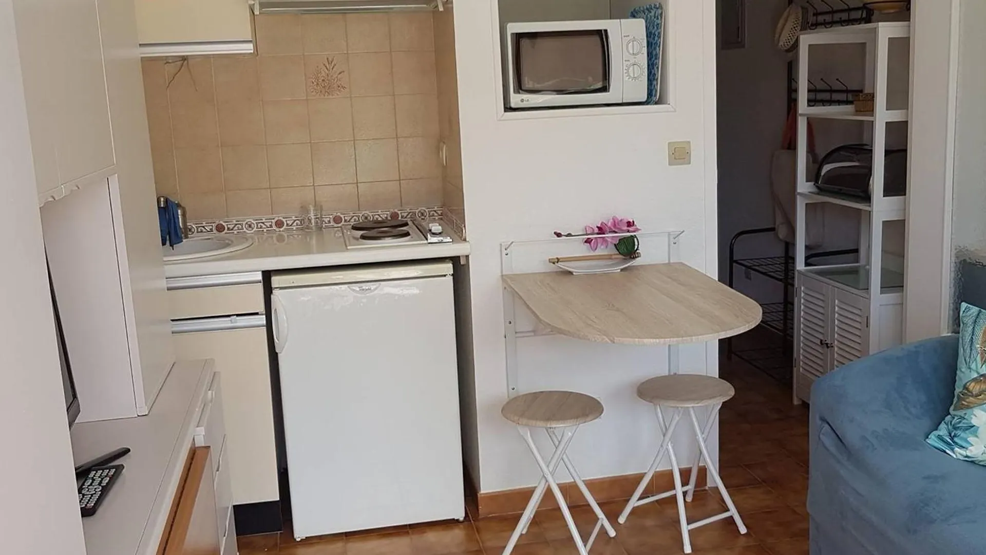 Studio Cozy Avec Loggia A 2 Pas De La Plage, Parking Inclus - Bormes-Les-Mimosas - Fr-1-251-714 France